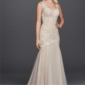 Davids Bridal Galina Signature swg723 ivycham Size 2